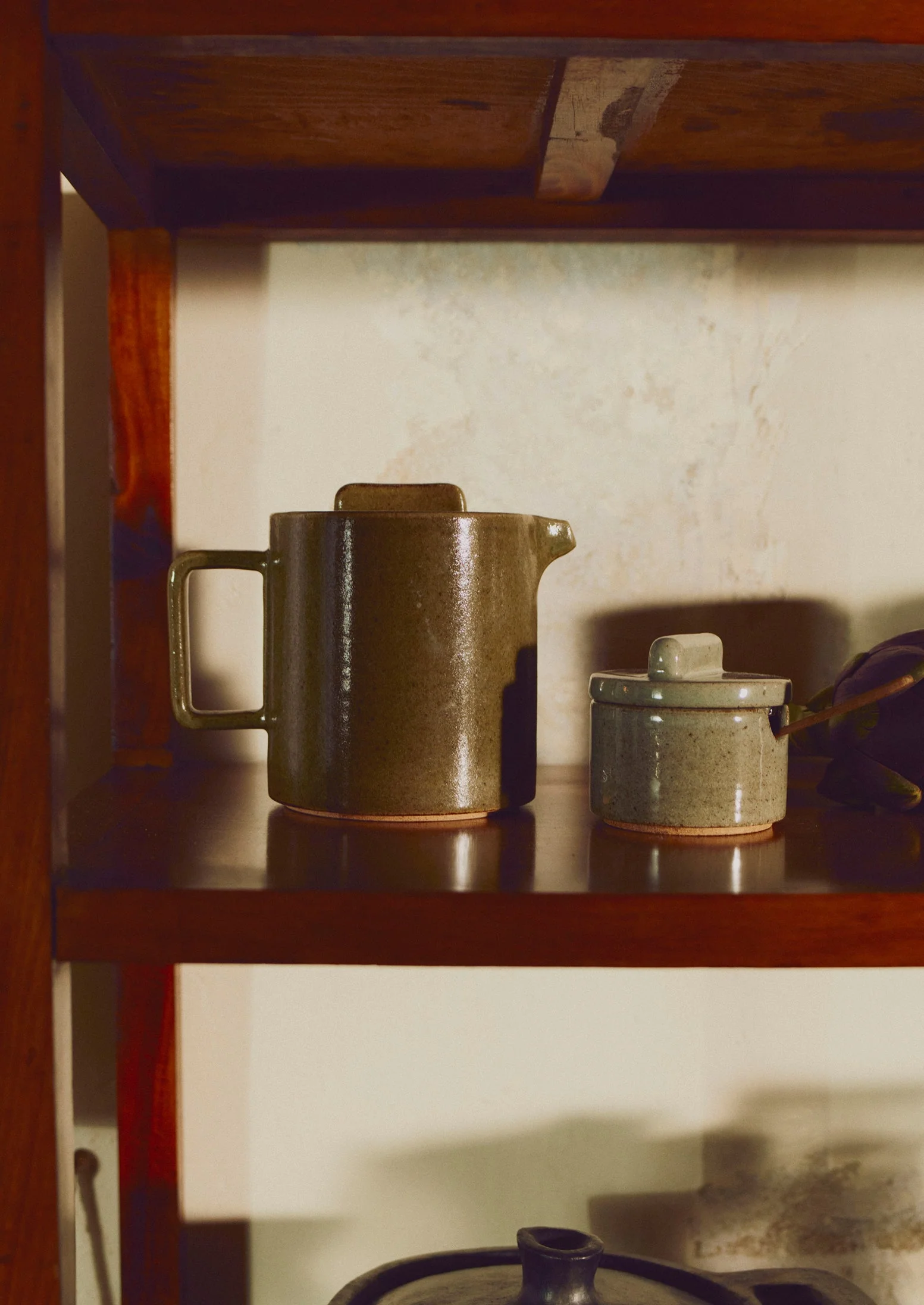 Cisco And The Sun Stoneware Tea Pot | Moss - Image 2