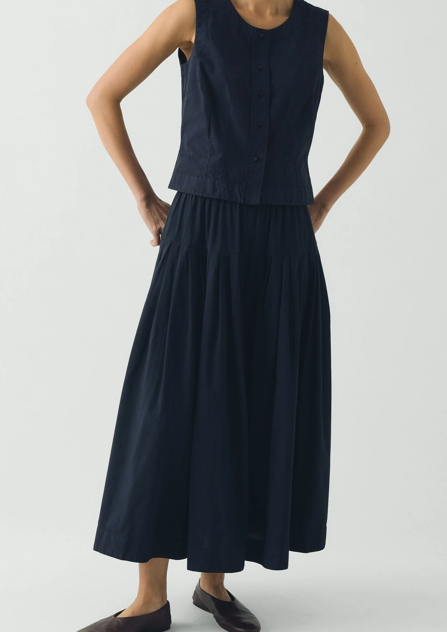 Cotton Linen Poplin Sleeveless Top | Raven Blue - Image 5