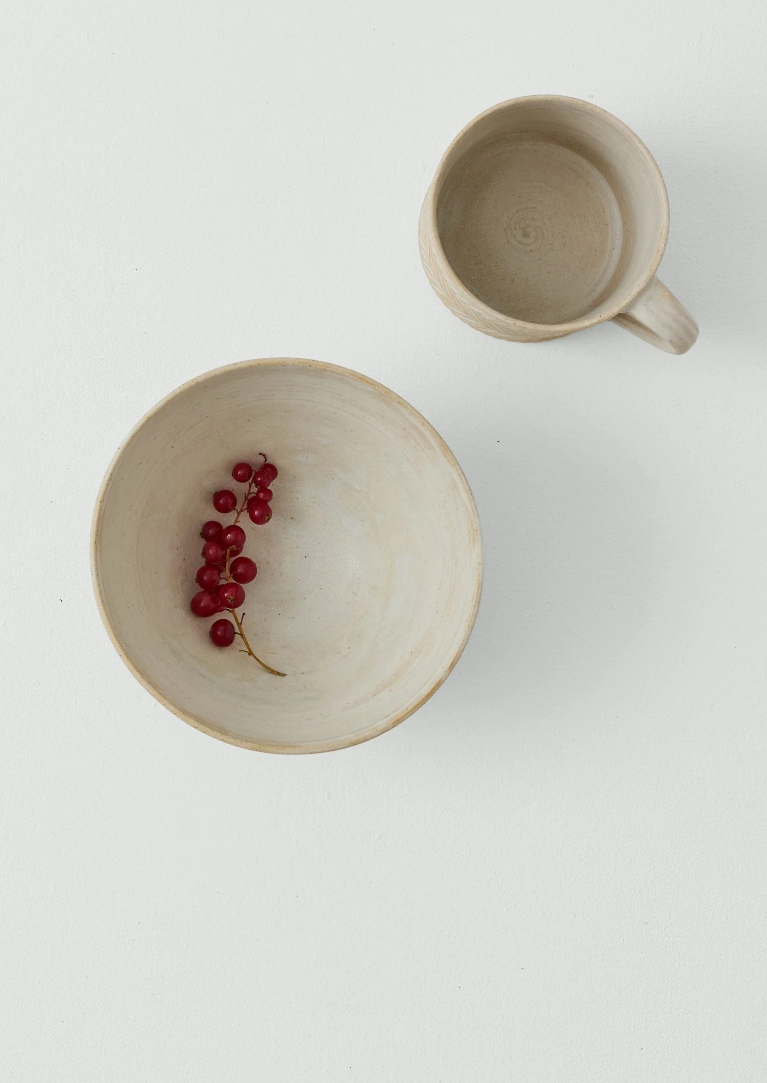Elke Lucas Carved Mug | Cream - Image 4