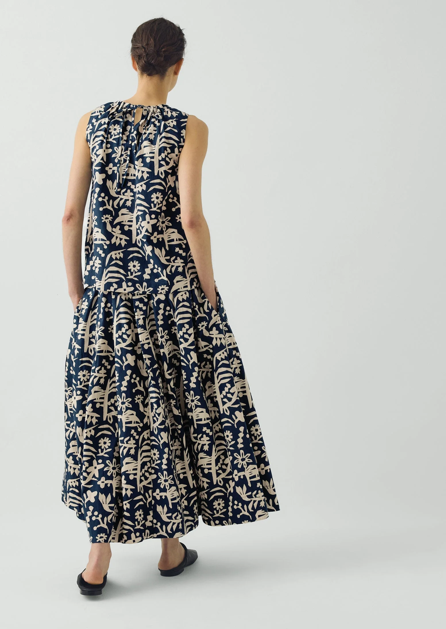 Emma Carlow Cut Out Print Cotton Skirt | Indigo Blue - Image 4