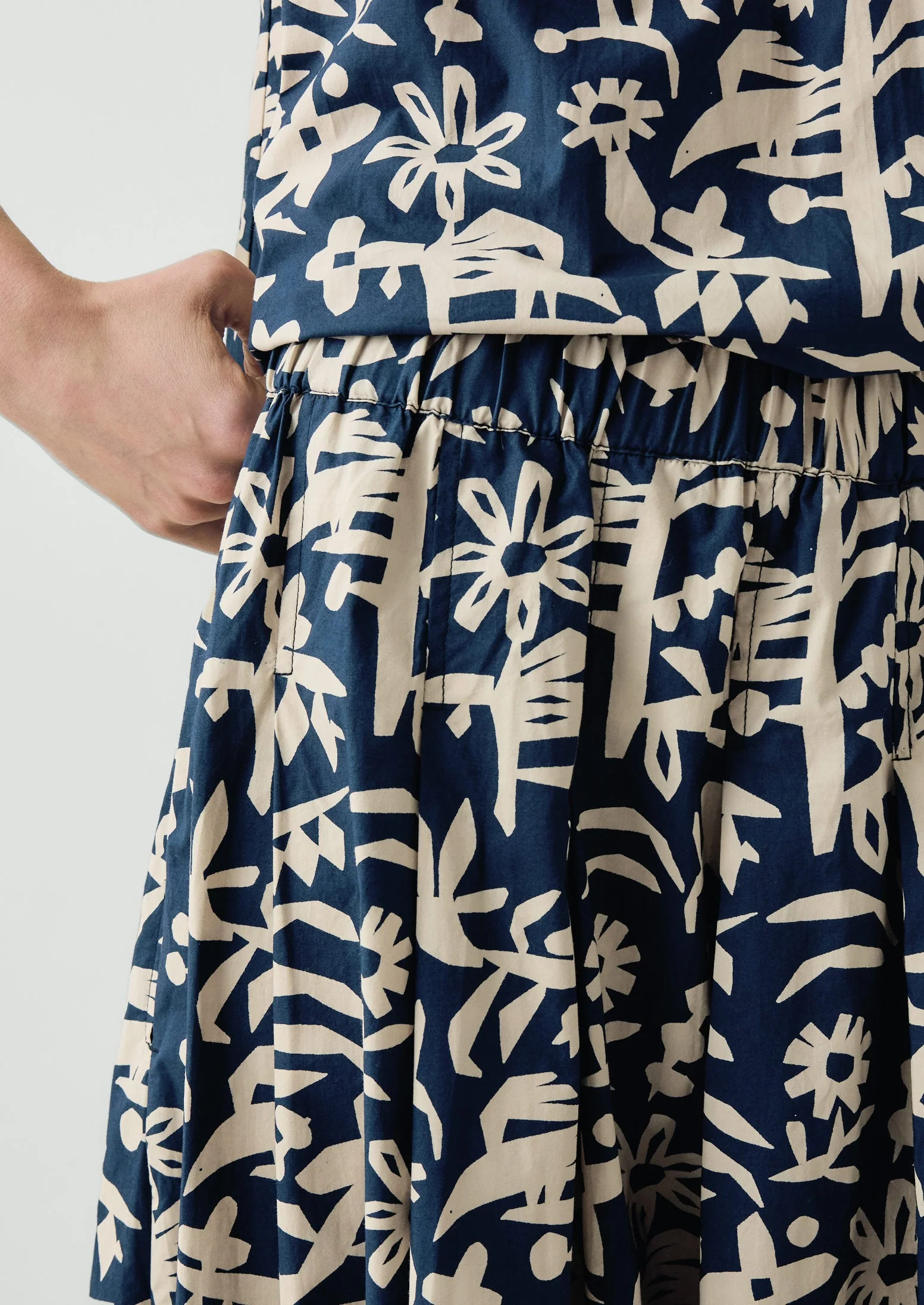 Emma Carlow Cut Out Print Cotton Skirt | Indigo Blue - Image 5