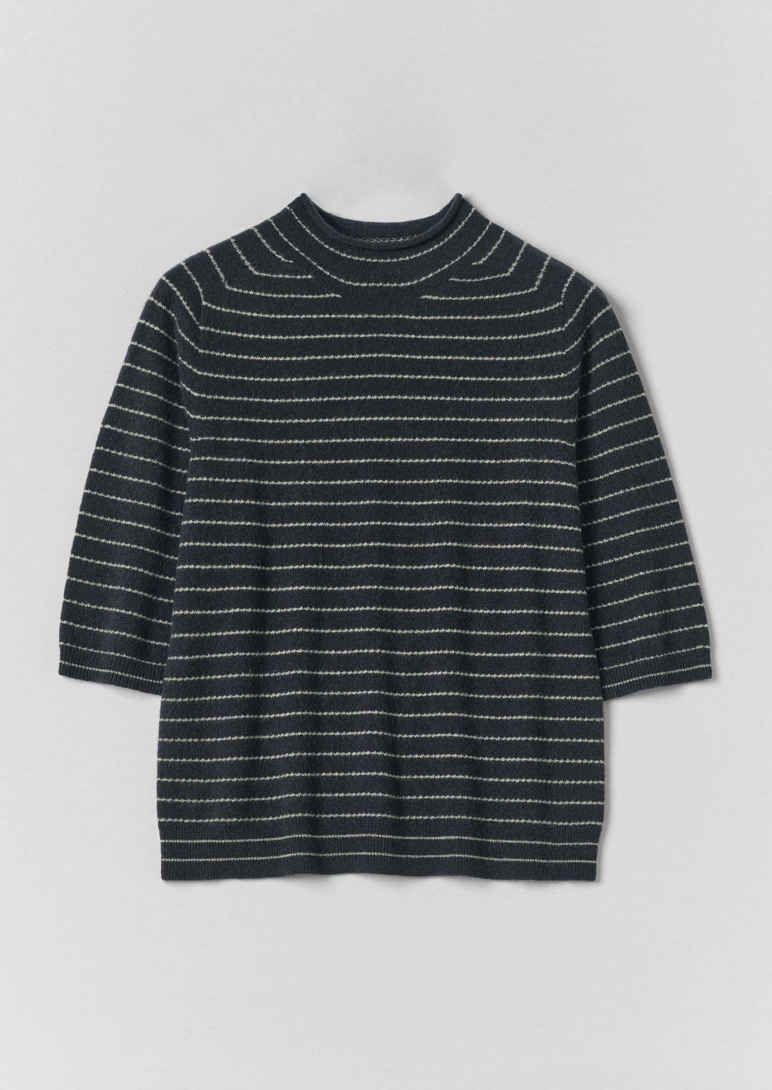 Fine Stripe Wool Cashmere Half Sleeve Sweater | Navy/Camel