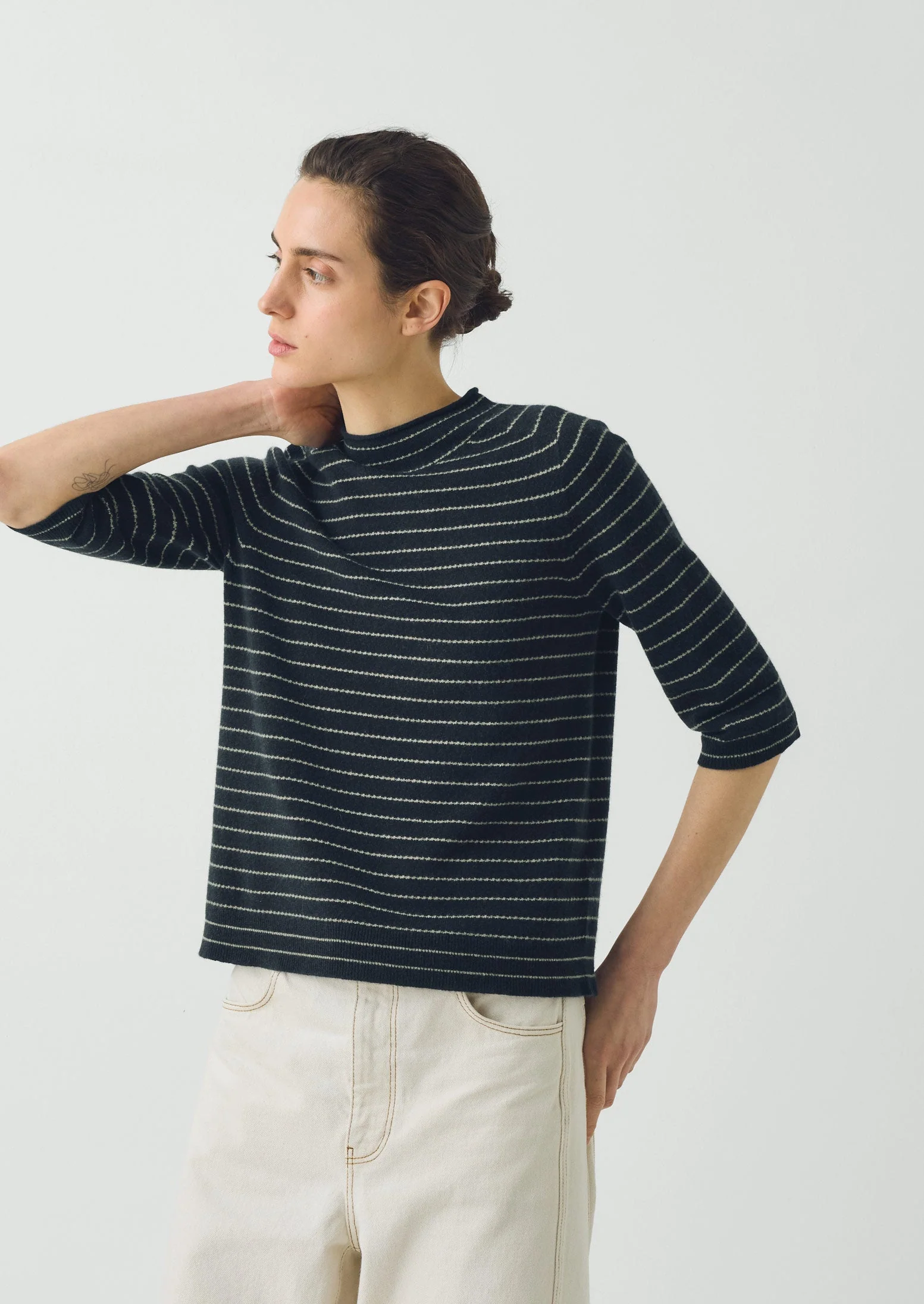 Fine Stripe Wool Cashmere Half Sleeve Sweater | Navy/Camel - Image 2