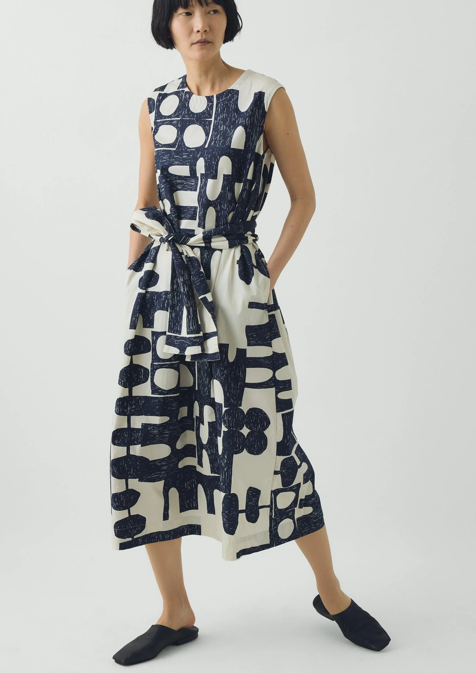 Large Totem Print Poplin Dress | Ink/Dove - Image 3