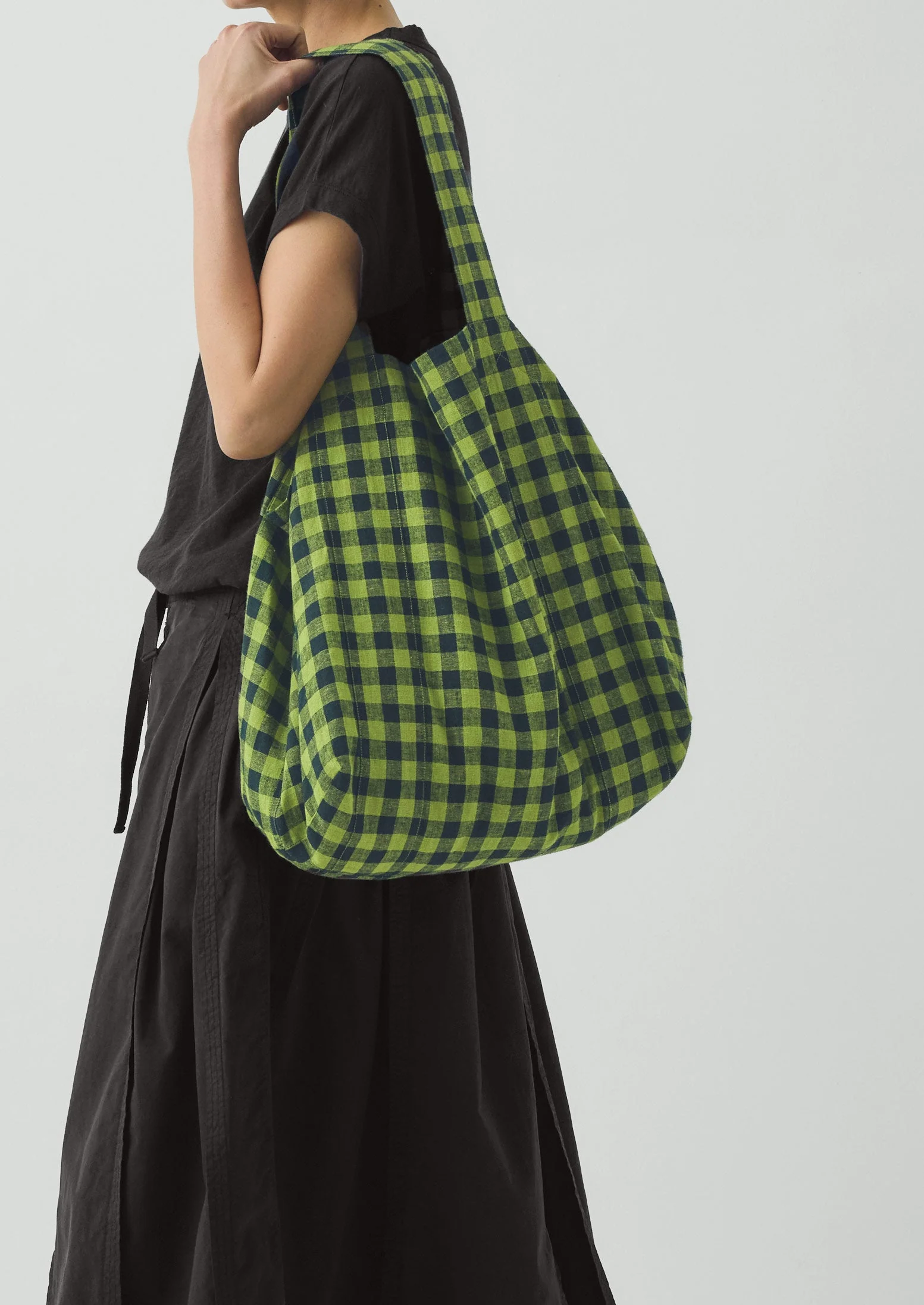 Linen Cotton Gingham Lounge Bag | Beetle Green - Image 2