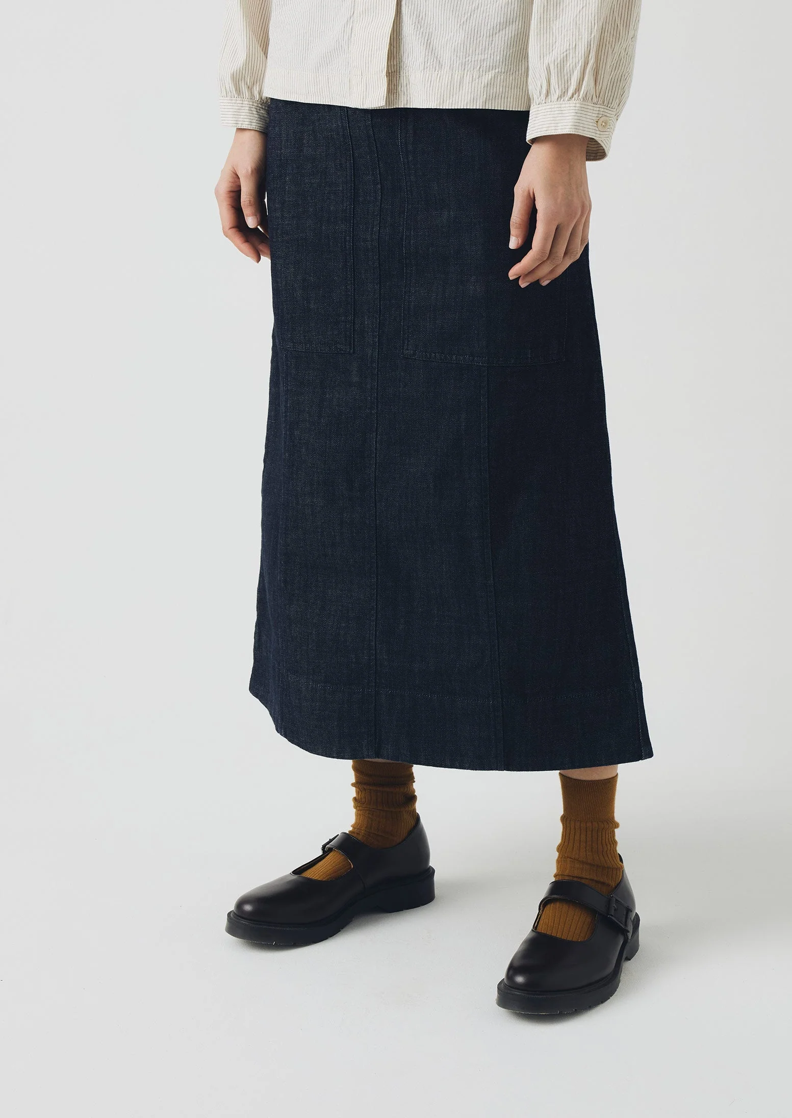 Patch Pocket Indigo Denim Skirt | Indigo - Image 3