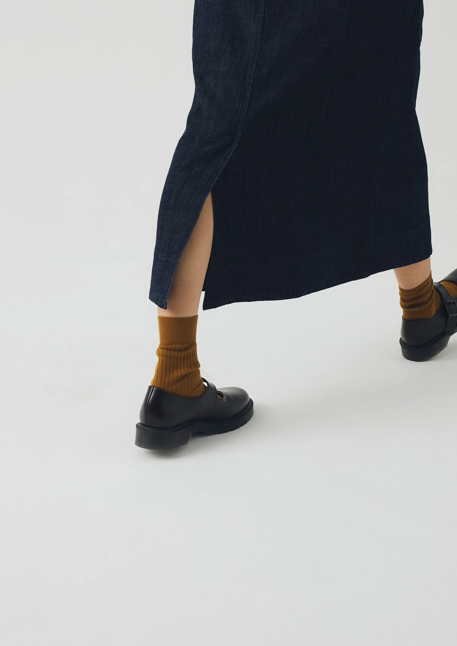 Patch Pocket Indigo Denim Skirt | Indigo - Image 6