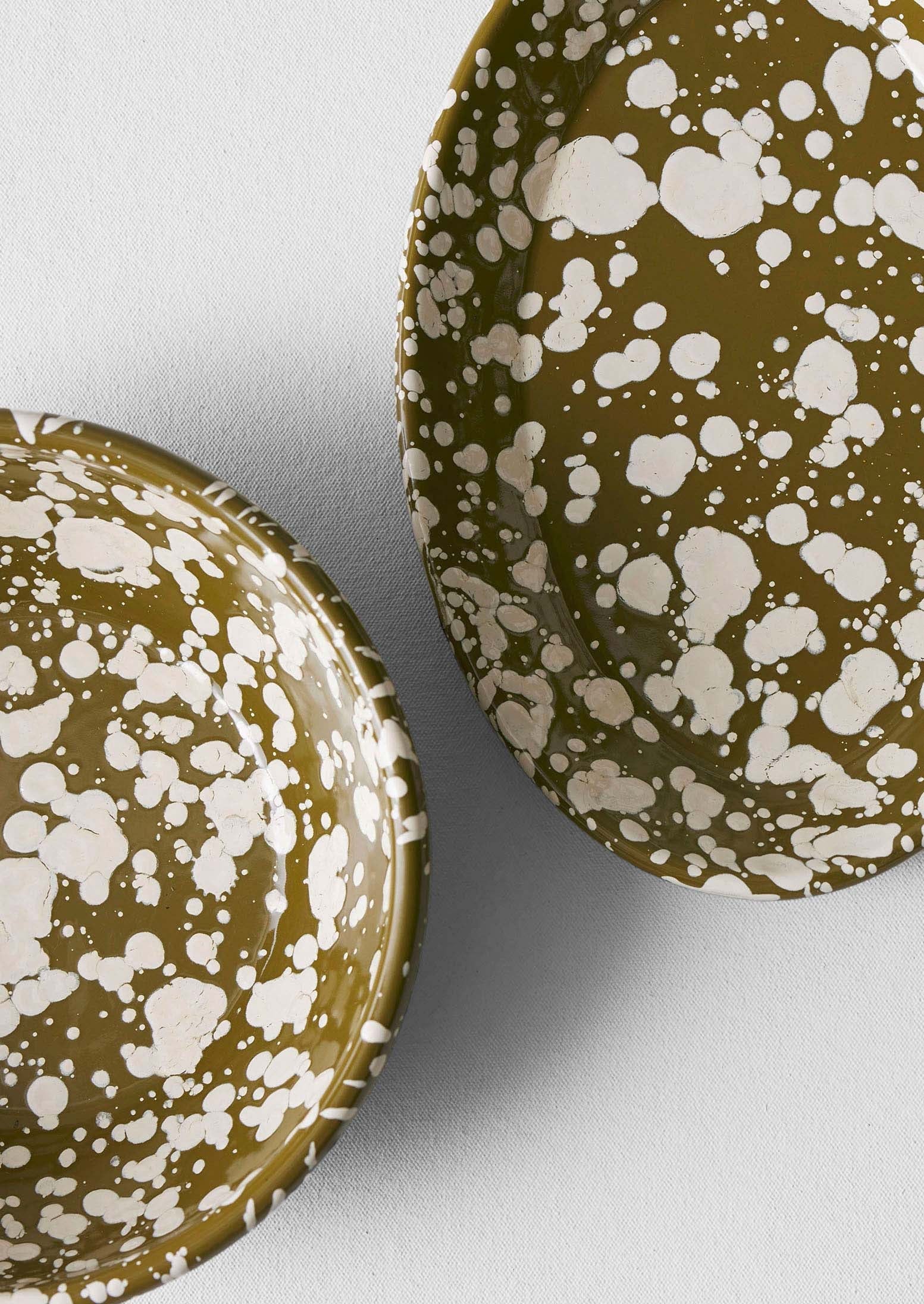Splatter Enamel Platter | Olive/Ecru - Image 2