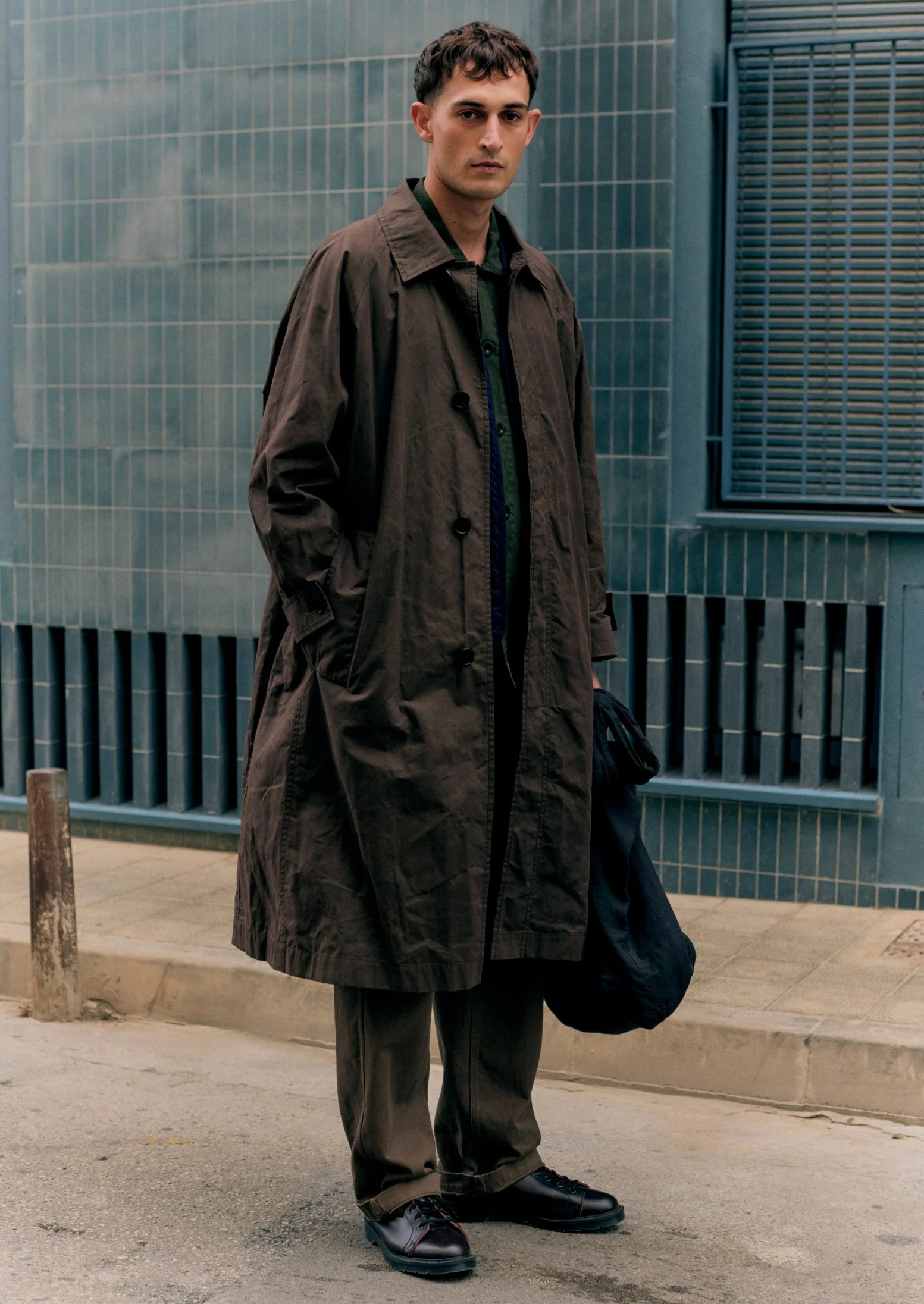 Waxed Cotton Trench Coat | Rye - Image 2